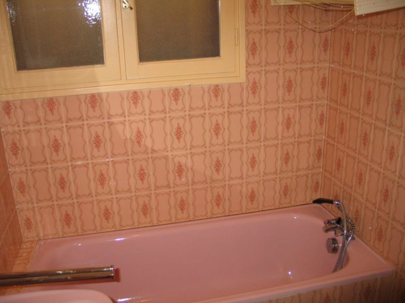 Salle de bain du Studio H6 de la Villa Aurore à Amélie-les-Bains